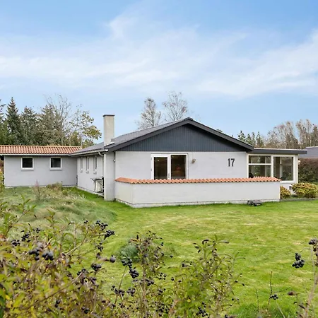Lovely In North Jutland Ferienhaus Hals